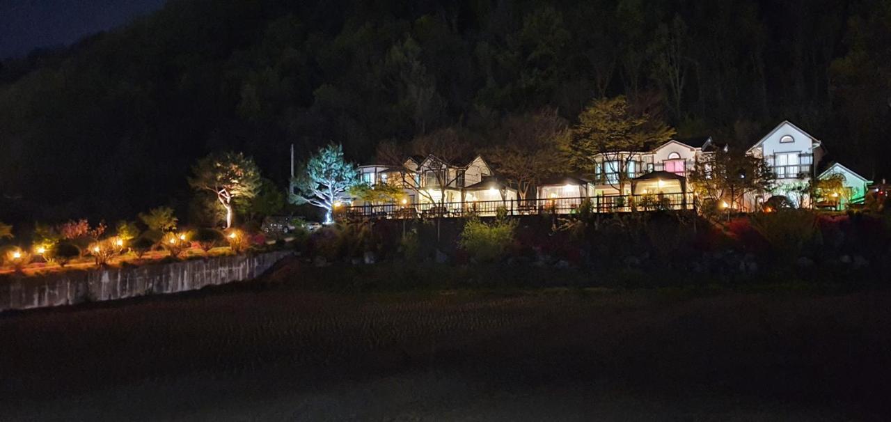 Forest Of Color Pension Hongcheon Εξωτερικό φωτογραφία